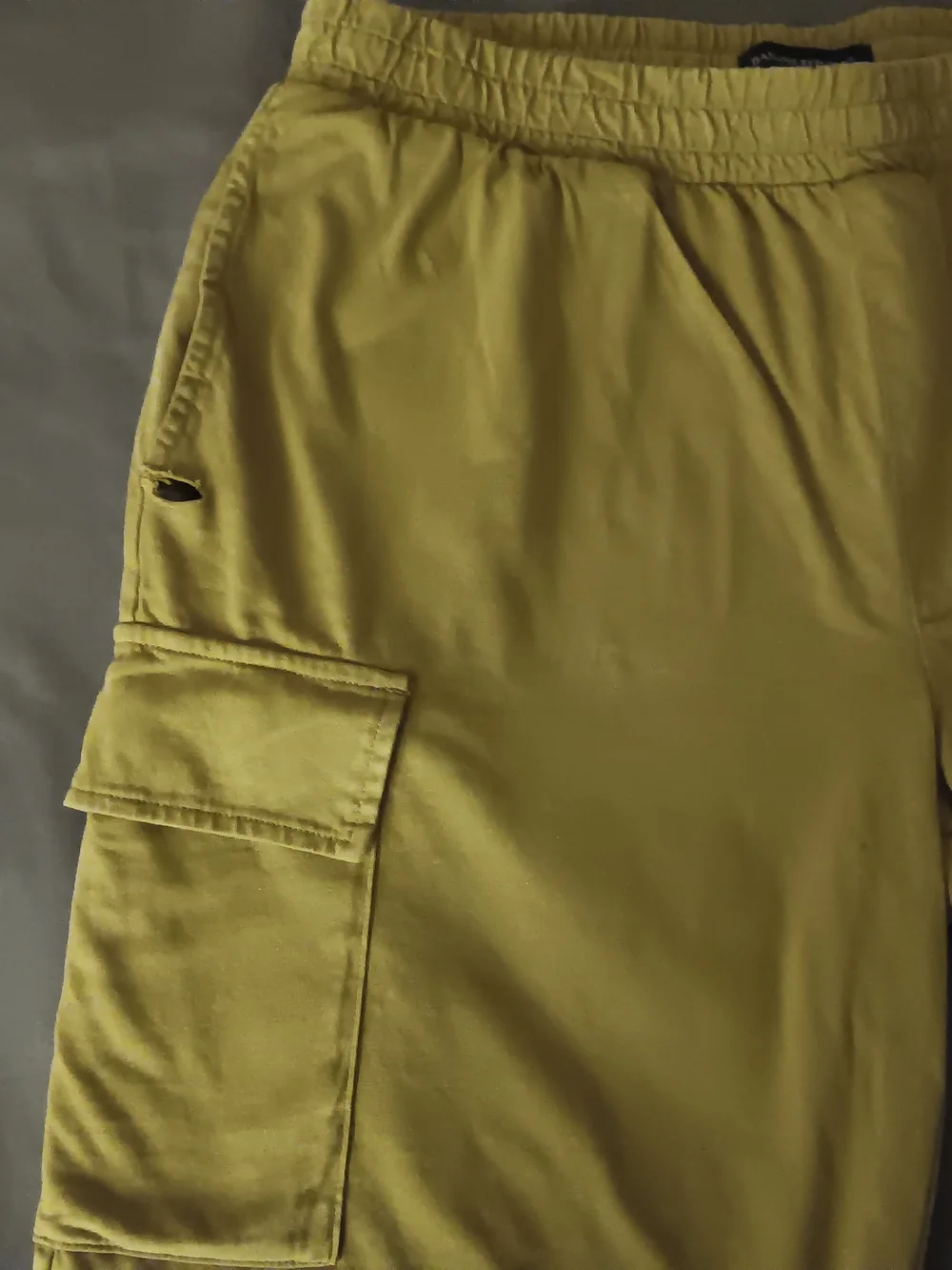 Banana Republic Men's Cargo Shorts in Mustard Yellow Medium Tall 32